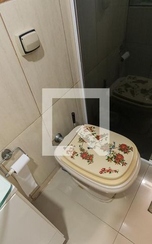 Apartamento à venda com 146m², 2 quartos e sem vaga Apartamento à venda com 146m², 2 quartos e sem vagaBanheiro
