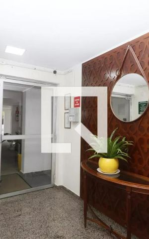 Apartamento à venda com 74m², 2 quartos e 1 vagaHall