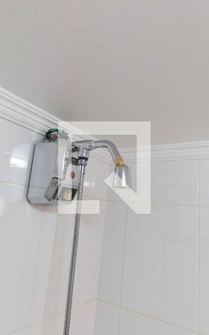 Apartamento à venda com 74m², 2 quartos e 1 vaga Apartamento à venda com 74m², 2 quartos e 1 vagaBanheiro