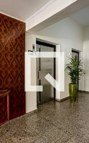 Apartamento à venda com 74m², 2 quartos e 1 vagaHall