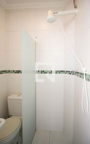 Apartamento à venda com 83m², 2 quartos e 1 vaga Apartamento à venda com 83m², 2 quartos e 1 vagaBanheiro de serviço
