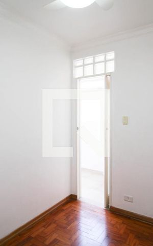 Apartamento à venda com 83m², 2 quartos e 1 vaga Apartamento à venda com 83m², 2 quartos e 1 vagaQuarto de Serviço