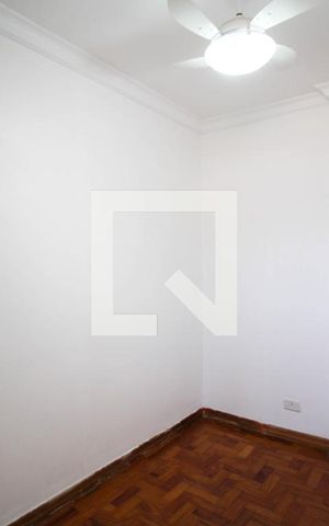 Apartamento à venda com 83m², 2 quartos e 1 vaga Apartamento à venda com 83m², 2 quartos e 1 vagaQuarto de Serviço
