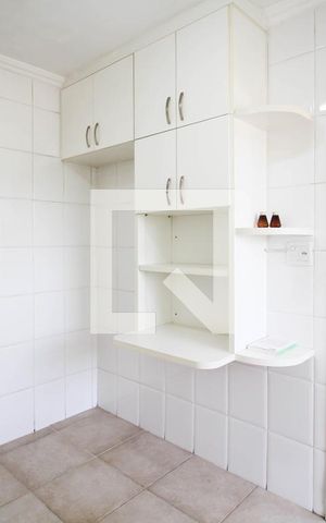 Apartamento à venda com 83m², 2 quartos e 1 vaga Apartamento à venda com 83m², 2 quartos e 1 vagaCozinha