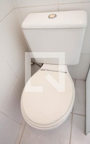 Apartamento à venda com 83m², 2 quartos e 1 vaga Apartamento à venda com 83m², 2 quartos e 1 vagaBanheiro de serviço