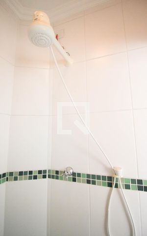 Apartamento à venda com 83m², 2 quartos e 1 vaga Apartamento à venda com 83m², 2 quartos e 1 vagaBanheiro de serviço