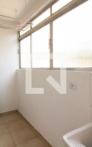 Apartamento à venda com 83m², 2 quartos e 1 vaga Apartamento à venda com 83m², 2 quartos e 1 vagaÁrea de Serviço