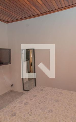 Casa à venda com 240m², 3 quartos e 2 vagas Casa à venda com 240m², 3 quartos e 2 vagasSuíte
