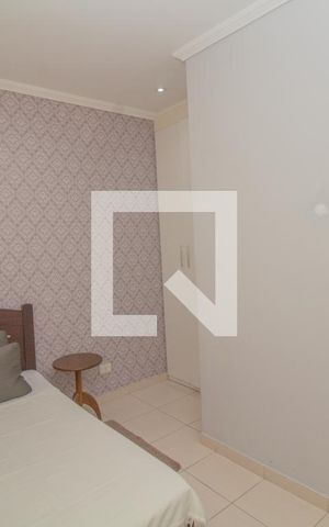 Casa à venda com 240m², 3 quartos e 2 vagas Casa à venda com 240m², 3 quartos e 2 vagasQuarto 1 casa 2