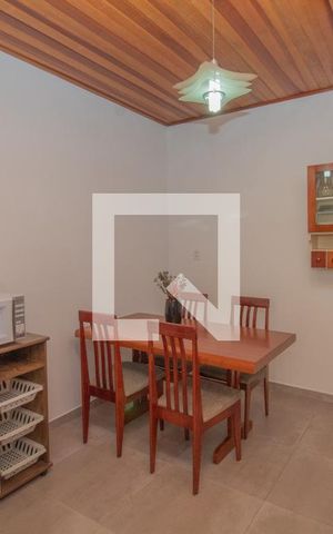 Casa à venda com 240m², 3 quartos e 2 vagas Casa à venda com 240m², 3 quartos e 2 vagasSala casa 1