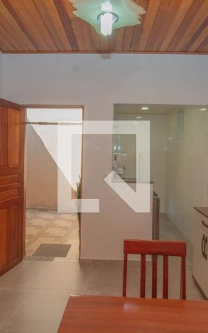 Casa à venda com 240m², 3 quartos e 2 vagas Casa à venda com 240m², 3 quartos e 2 vagasSala casa 1