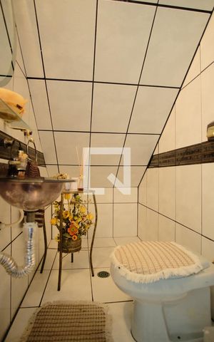 Casa para alugar com 255m², 4 quartos e 8 vagasLavabo