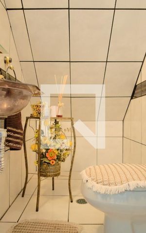 Casa para alugar com 255m², 4 quartos e 8 vagasLavabo