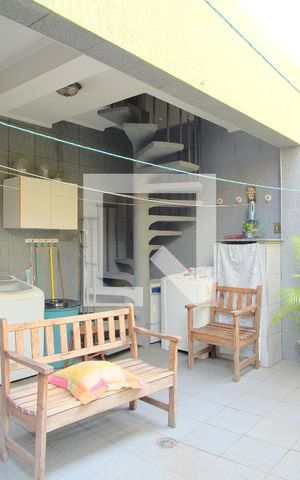 Casa para alugar com 255m², 4 quartos e 8 vagasQuintal