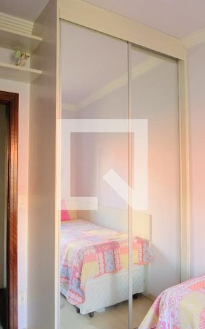 Casa para alugar com 255m², 4 quartos e 8 vagasQuarto 1