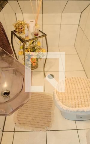 Casa para alugar com 255m², 4 quartos e 8 vagasLavabo