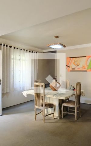 Casa para alugar com 255m², 4 quartos e 8 vagasSala de Jantar