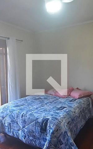 Casa à venda com 211m², 4 quartos e 2 vagas Casa à venda com 211m², 4 quartos e 2 vagasQuarto 2