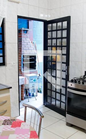 Casa à venda com 125m², 3 quartos e 2 vagas Casa à venda com 125m², 3 quartos e 2 vagasCozinha