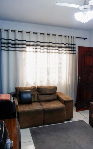 Casa à venda com 125m², 3 quartos e 2 vagas Casa à venda com 125m², 3 quartos e 2 vagassala