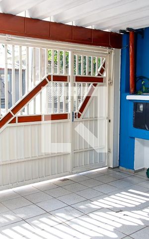 Casa à venda com 125m², 3 quartos e 2 vagas Casa à venda com 125m², 3 quartos e 2 vagasGaragem