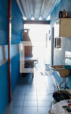 Casa à venda com 125m², 3 quartos e 2 vagas Casa à venda com 125m², 3 quartos e 2 vagasCorredor