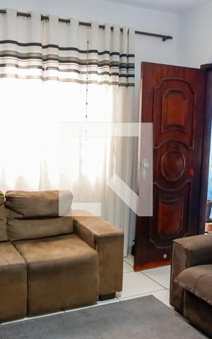 Casa à venda com 125m², 3 quartos e 2 vagas Casa à venda com 125m², 3 quartos e 2 vagassala