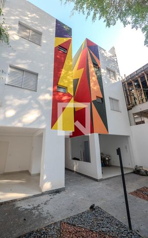 Studio para alugar com 16m², 1 quarto e sem vaga Studio para alugar com 16m², 1 quarto e sem vagaFachada