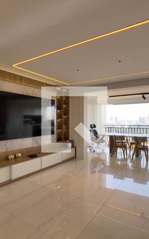 Apartamento à venda com 105m², 2 quartos e 2 vagas Apartamento à venda com 105m², 2 quartos e 2 vagasSala