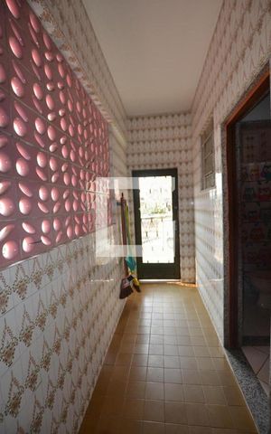 Casa à venda com 300m², 3 quartos e 2 vagasÁrea de Serviço