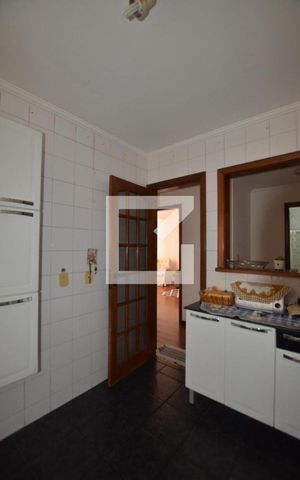 Casa à venda com 300m², 3 quartos e 2 vagasCozinha Terraço da Casa Anexa