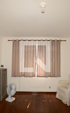 Casa à venda com 300m², 3 quartos e 2 vagasSala da Casa Anexa