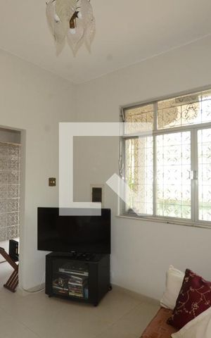 Casa à venda com 300m², 3 quartos e 2 vagasSala