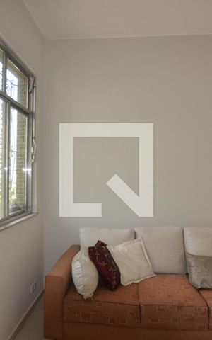 Casa à venda com 300m², 3 quartos e 2 vagasSala