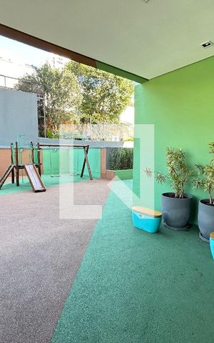Apartamento para alugar com 100m², 3 quartos e 2 vagas Apartamento para alugar com 100m², 3 quartos e 2 vagasÁrea comum - Playground