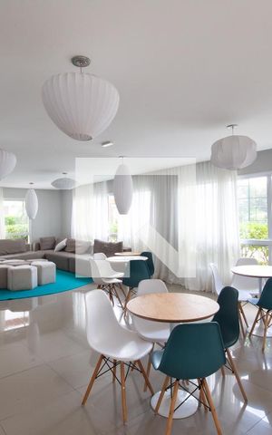Apartamento para alugar com 83m², 2 quartos e 2 vagas Apartamento para alugar com 83m², 2 quartos e 2 vagasÁrea comum - Salão de festas