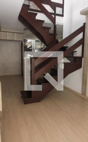 Apartamento à venda com 150m², 2 quartos e 4 vagas Apartamento à venda com 150m², 2 quartos e 4 vagasSala