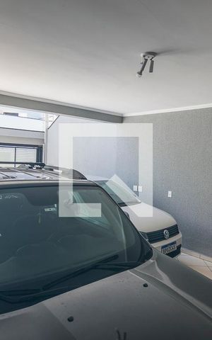 Casa à venda com 190m², 3 quartos e 4 vagas Casa à venda com 190m², 3 quartos e 4 vagasGaragem