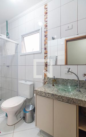 Casa à venda com 190m², 3 quartos e 4 vagas Casa à venda com 190m², 3 quartos e 4 vagasBanheiro