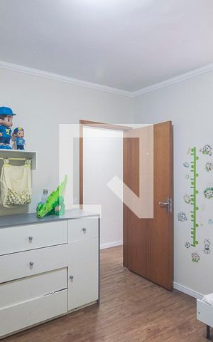 Casa à venda com 190m², 3 quartos e 4 vagas Casa à venda com 190m², 3 quartos e 4 vagasQuarto 2