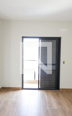 Casa à venda com 130m², 3 quartos e 2 vagas Casa à venda com 130m², 3 quartos e 2 vagasQuarto Suíte
