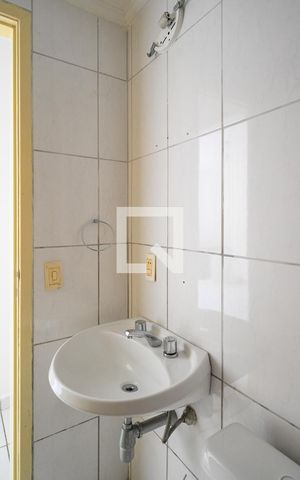 Apartamento à venda com 71m², 3 quartos e 1 vaga Apartamento à venda com 71m², 3 quartos e 1 vagaBanheiro 2