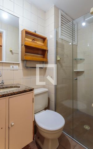 Apartamento para alugar com 74m², 3 quartos e 1 vaga Apartamento para alugar com 74m², 3 quartos e 1 vagaBanheiro da Suíte