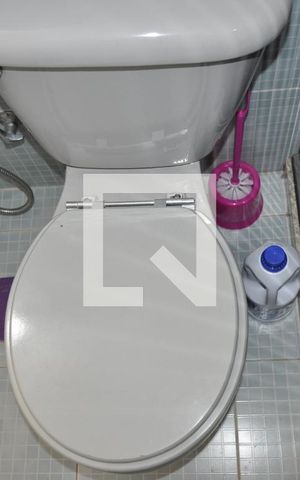 Apartamento à venda com 74m², 2 quartos e 1 vagaBanheiro