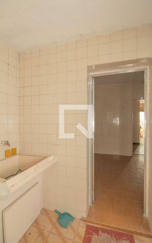 Casa à venda com 107m², 3 quartos e 1 vaga Casa à venda com 107m², 3 quartos e 1 vagaÁrea de Serviço
