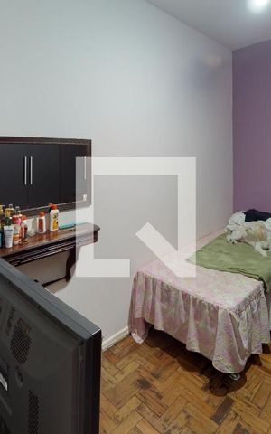 Casa à venda com 240m², 5 quartos e 1 vaga