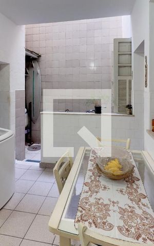 Casa à venda com 240m², 5 quartos e 1 vaga