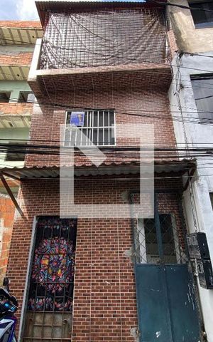 Casa para alugar com 40m², 1 quarto e sem vaga Casa para alugar com 40m², 1 quarto e sem vagaFachada
