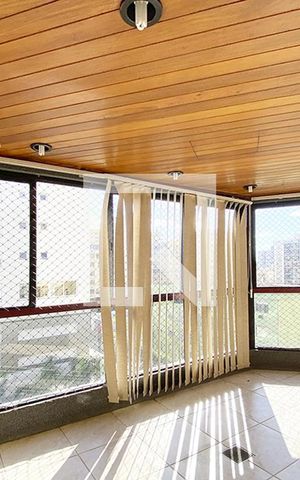 Apartamento para alugar com 86m², 3 quartos e 1 vagaVaranda