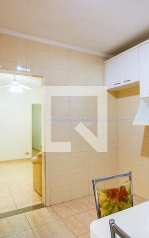 Casa à venda com 103m², 3 quartos e 2 vagas Casa à venda com 103m², 3 quartos e 2 vagasCozinha
